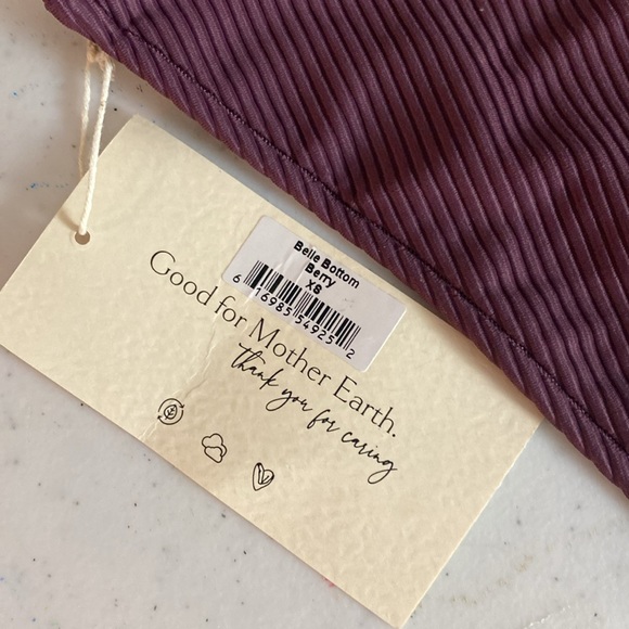 Aro Belle Ribbed Cheeky Swim Bottom Berry Size XS - Picture 4 of 6